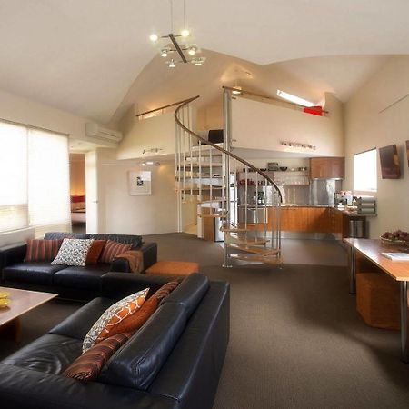 TWOFOURTWO Boutique Apartments Launceston Extérieur photo