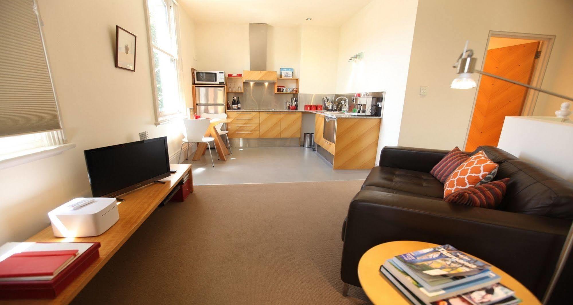 TWOFOURTWO Boutique Apartments Launceston Extérieur photo